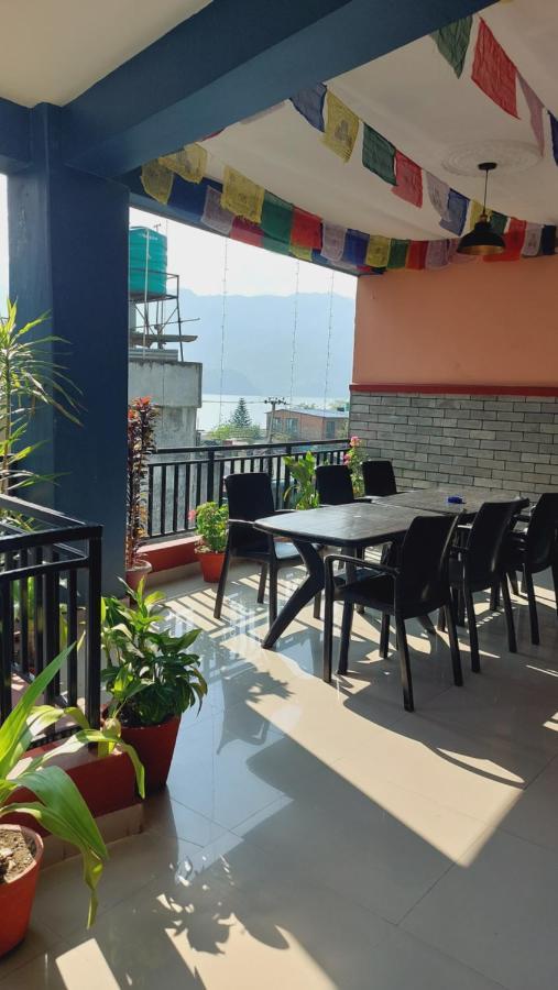 Golden Lake Pokhara Exteriör bild
